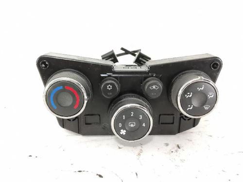 Used Climate control Climate control CHEVROLET AVEO Hatchback (T300) 1.3 D (95 hp) 27418729 27418729