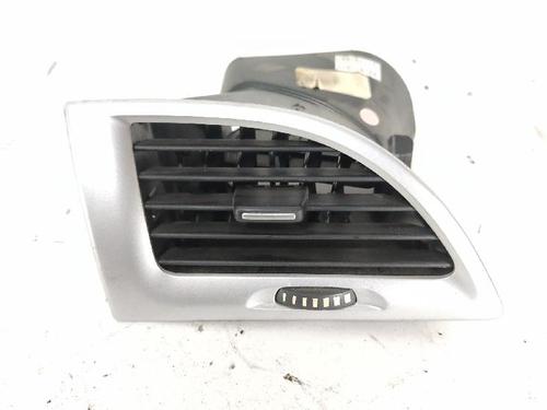 air-vent-renault-megane-iii-hatchback-bz01_-b3_-2008-27415546 main image