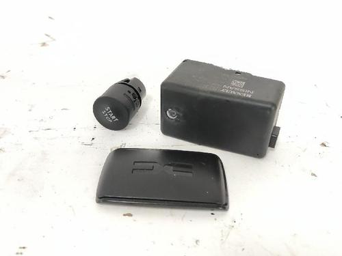 Used Ignition barrel DACIA DUSTER (HM_) 1.0 TCe 100 (HMMT) (101 hp) 27427870
