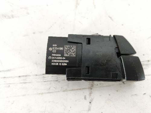 Switch BMW 2 Gran Tourer (F46) 218 d | BP27414192I30 