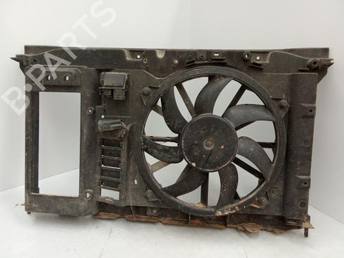 Used Radiator fan PEUGEOT 5008 II (MC_, MJ_, MR_, M4_) 1.6 BlueHDi 115 (MCBHXH, MCBHXW) (116 hp) 29307745