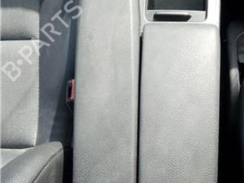 Cup/Object holder MERCEDES-BENZ C-CLASS (W204) C 200 Kompressor (204.041) | BP27847634I37 