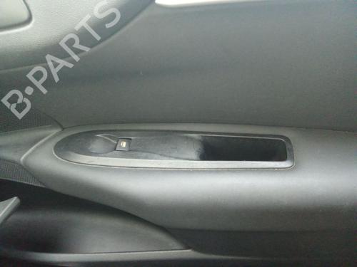 hjre-fortil-elrude-kontakt-citroen-c4-ii-nc_-2009-39880495 main image