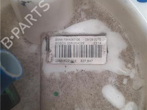 Used Fuel pump BMW 3 Touring (F31) 318 d (143 hp) 27844519