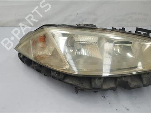 Used Right headlight RENAULT MEGANE II Saloon (LM0/1_) 1.5 dCi (LM02, LM13, LM2A) (101 hp) 27850936