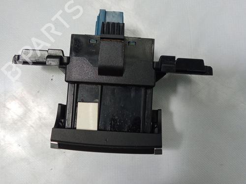 Electric handbrake PEUGEOT 308 II (LB_, LP_, LW_, LH_, L3_) 1.2 THP 110 | BP27866184E5 
