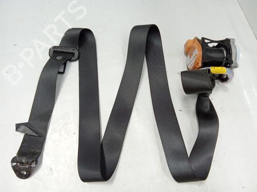 rear-right-seatbelt-renault-kadjar-ha_-hl_-2015-36255528 main image