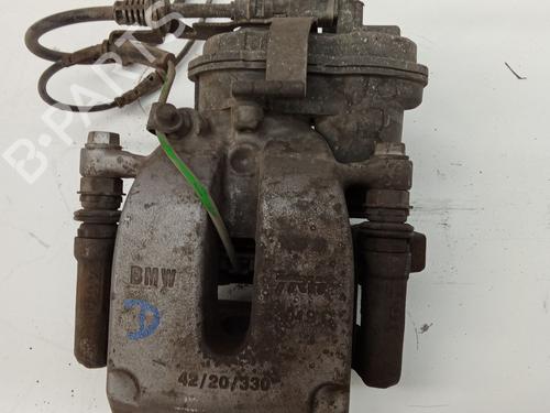 Pinça travão trás direita BMW 5 (G30, F90) 530 d (265 hp) 31068470