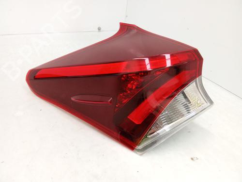 Venstre baglygte TOYOTA AURIS (_E18_) 1.6 D4-D (WWE185_) (112 hp) 31538373