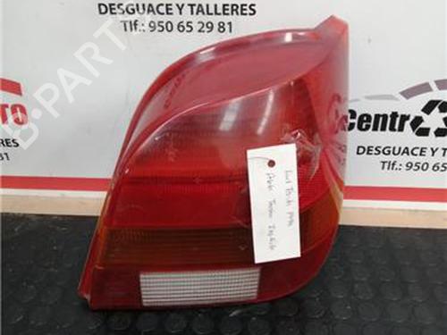Feu arrière droit FORD FIESTA II (FBD) 1.1 (FBD) (49 hp) 27842557