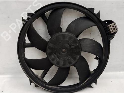 Used Radiator fan RENAULT SCÉNIC III (JZ0/1_) 2.0 16V (JZ0G, JZ0P, JZ1E, JZ1P) (140 hp) 27848444