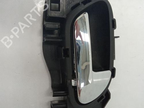 Maniglia interna anteriore destra PEUGEOT 3008 II SUV (MC_, MR_, MJ_, M4_) 1.6 BlueHDi 115 (MCBHXW, MCBHYB) (116 hp) 27852484