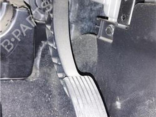 Used Pedal MITSUBISHI OUTLANDER II (CW_W) 2.2 DI-D 4WD (140 hp) 27849757