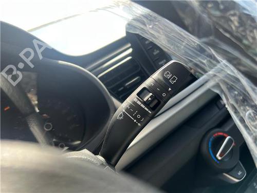 Used Switch KIA RIO IV (YB, SC, FB) 1.25 (84 hp) 27845321