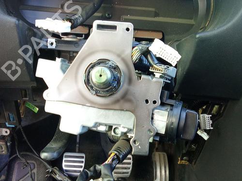 Used Steering column Steering column 32437231 32437231