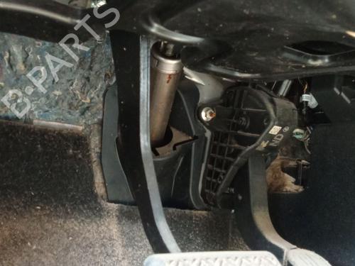 Pédale de frein TOYOTA C-HR (_X1_) 1.8 Hybrid (ZYX10_, ZYX11_) (98 hp) 31878464