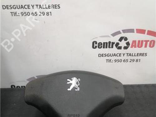 Used Driver airbag PEUGEOT 308 I (4A_, 4C_) 1.4 16V (95 hp) 27854597