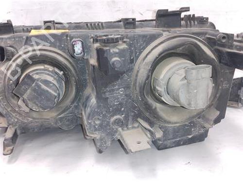 Right headlight BMW 3 (E46) 320 d | BP27842861C29