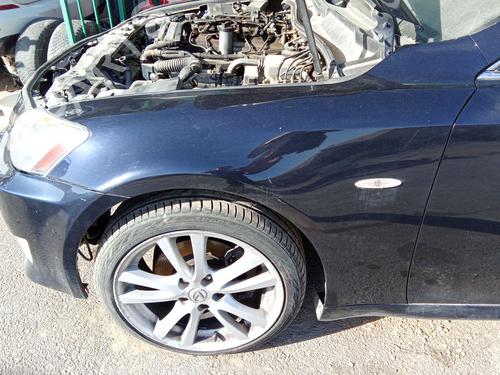 Kotflügel links vorne für LEXUS IS II (_E2_) 220d (ALE20) (177 hp) 31914569