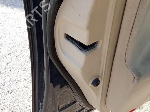 Türschloss links vorne für LEXUS IS II (_E2_) 220d (ALE20) (177 hp) 31914572