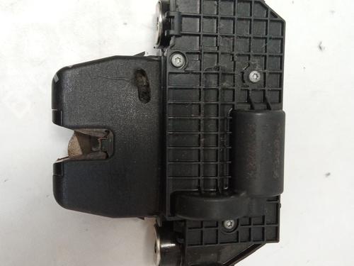 Used Tailgate lock CITROËN C3 III (SX) 1.2 VTi 82 (82 hp) 29808979