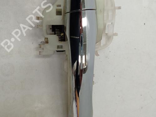 Høyre foran utvendig håndtak KIA SPORTAGE III (SL) 1.7 CRDi (116 hp) 31067149