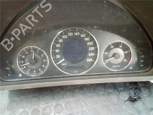 Used Instrument cluster MERCEDES-BENZ CLK (C209) CLK 200 CGI (209.343) (170 hp) 27842528
