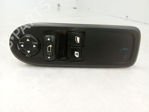 Used Left front window switch Left front window switch CITROËN C3 III (SX) 1.6 BlueHDi 75 (75 hp) 33703545 33703545