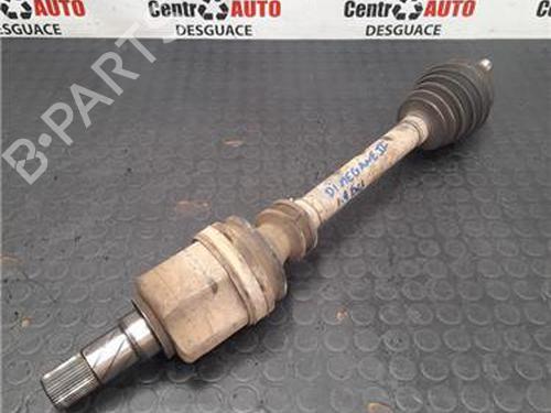 Drivaksel fortil venstre RENAULT MEGANE II Saloon (LM0/1_) 1.9 dCi (LM0G, LM1G, LM2C) (120 hp) 27843861