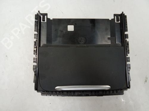 Used Cup/Object holder Cup/Object holder BMW 3 (F30, F80) 318 d (150 hp) 33403475 33403475
