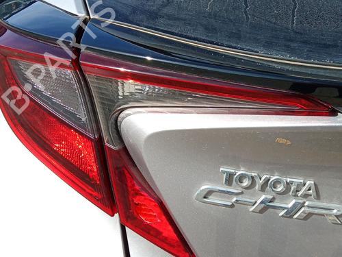 Used Left tailgate light TOYOTA C-HR (_X1_) 1.8 Hybrid (ZYX10_, ZYX11_) (98 hp) 31148774