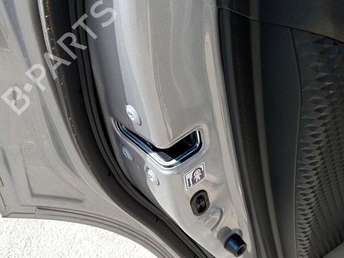 rear-left-lock-toyota-c-hr-_x1_-2016-31878402 main image