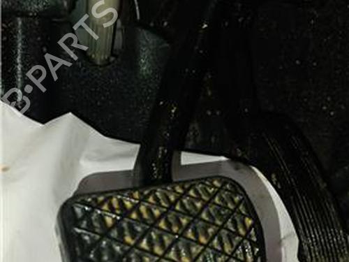 Used Break pedal MERCEDES-BENZ GLA-CLASS (X156) GLA 200 CDI / d (156.908) (136 hp) 27851255