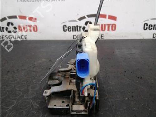 Used Front right lock VW POLO (9N_, 9A_) 1.4 TDI (75 hp) 27843343