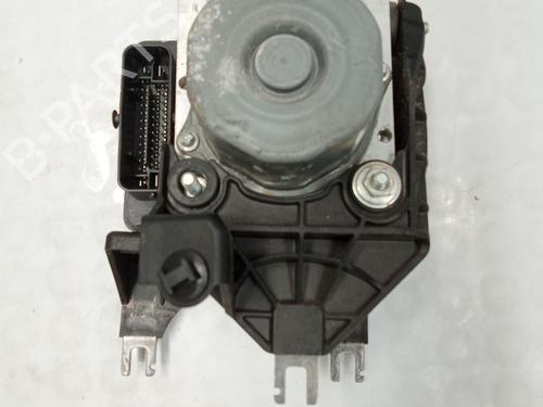 Used ABS pump MERCEDES-BENZ GLA-CLASS (X156) GLA 200 CDI / d (156.908) (136 hp) 27851220
