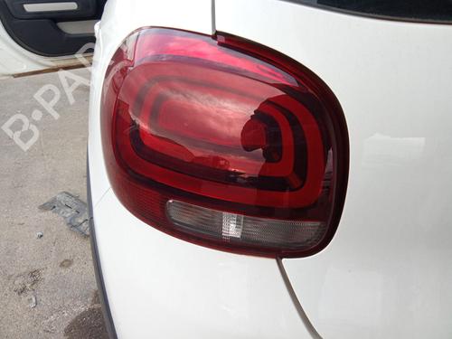 Used Left taillight Left taillight CITROËN C3 III (SX) 1.5 BlueHDi 100 (SXYHYP, SXYHTU) (102 hp) 40449547 40449547