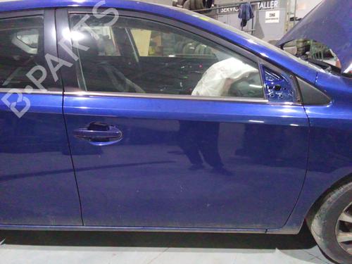 Used Right front door TOYOTA AURIS (_E18_) 1.6 D4-D (WWE185_) (112 hp) 31581123