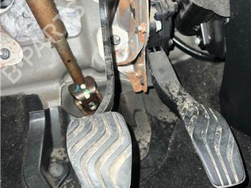 Used Break pedal NISSAN QASHQAI II SUV (J11, J11_) 1.6 dCi (130 hp) 27846316