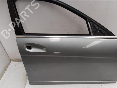 Used Right front door MERCEDES-BENZ C-CLASS (W204) C 200 Kompressor (204.041) (184 hp) 27847636