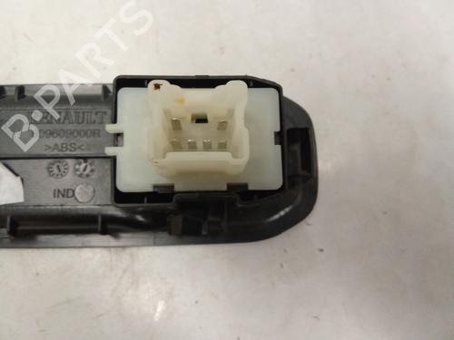 Right front window switch DACIA DUSTER (HM_) 1.3 TCe 130 (HMMF) | BP27851498I26 - Image 3