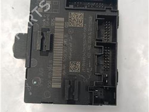 Used Electronic module AUDI A3 Sportback (8VA, 8VF) 1.4 TFSI (125 hp) 27852173