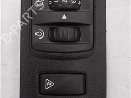 Used Switch RENAULT MEGANE II Saloon (LM0/1_) 1.5 dCi (LM1F) (86 hp) 27846523