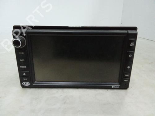 Used Radio Radio KIA SORENTO I (JC) 2.5 CRDi 4WD (140 hp) 40040949 40040949