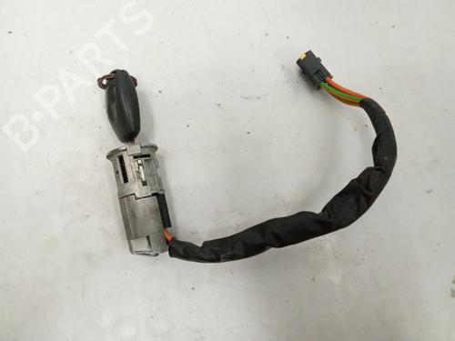 Used Ignition barrel Ignition barrel DACIA DUSTER (HS_) 1.5 dCi 4x4 (HSMC, HSMD) (110 hp) 33814085 33814085