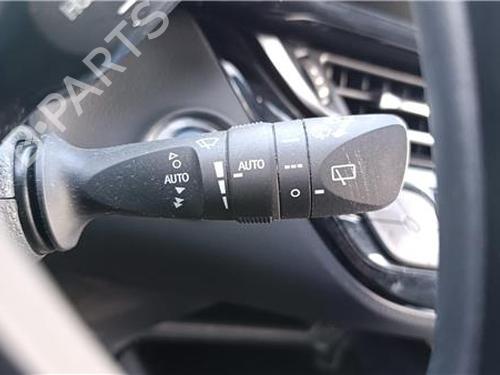 Used Switch TOYOTA C-HR (_X1_) 1.8 Hybrid (ZYX10_, ZYX11_) (98 hp) 27653997