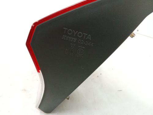 Right tailgate light TOYOTA AURIS (_E18_) 1.6 D4-D (WWE185_) | BP31538342C80 