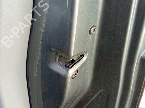 Used Front right lock VW TRANSPORTER T5 Van (7HA, 7HH, 7EA, 7EH) 2.0 TDI (140 hp) 30204794