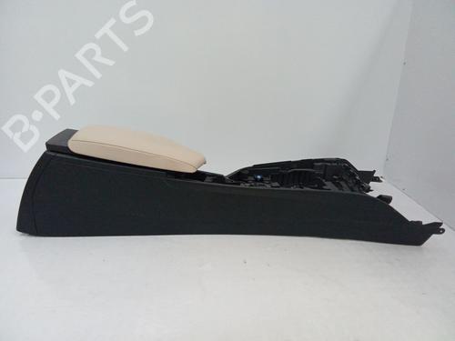 Used Middle console Middle console BMW 3 (F30, F80) 318 d (150 hp) 33334469 33334469