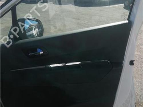 Høyre frontpanel PEUGEOT 3008 I MPV (0U_) 1.6 BlueHDi 120 (120 hp) 27844938