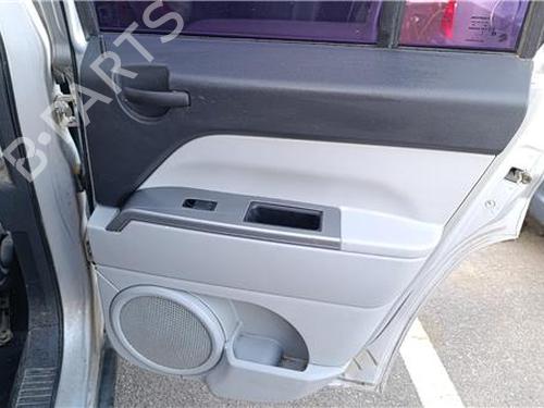 Høyre bakpanel JEEP PATRIOT (MK74) 2.4 Eco + 4x4 (170 hp) 27851741